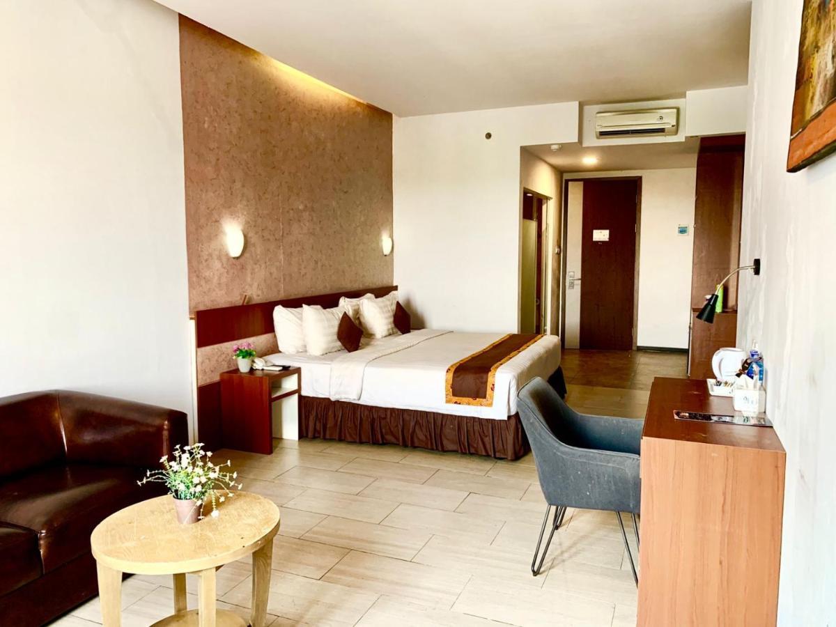 Xtra Hotel Bengkulu Exterior photo