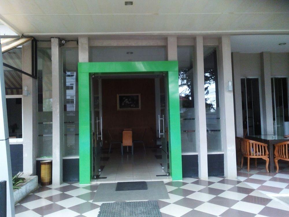 Xtra Hotel Bengkulu Exterior photo