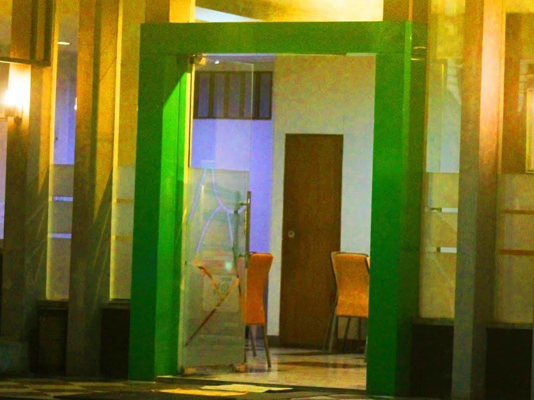 Xtra Hotel Bengkulu Exterior photo